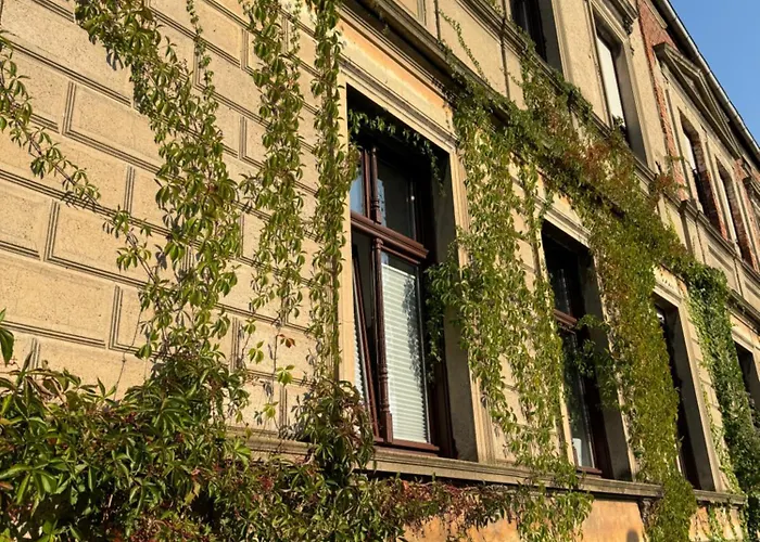 Lägenhet Huebscher Wohnen-geraeumige Im Gutshaus Nahe Saale Und Elbe Calbe